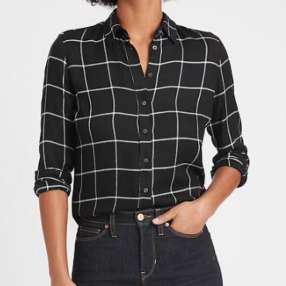 Petite - Banana Republic flannel button up Dillon shirt - Picture 1 of 5